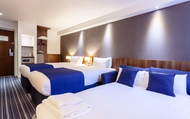 Holiday Inn Express Edinburgh Airport