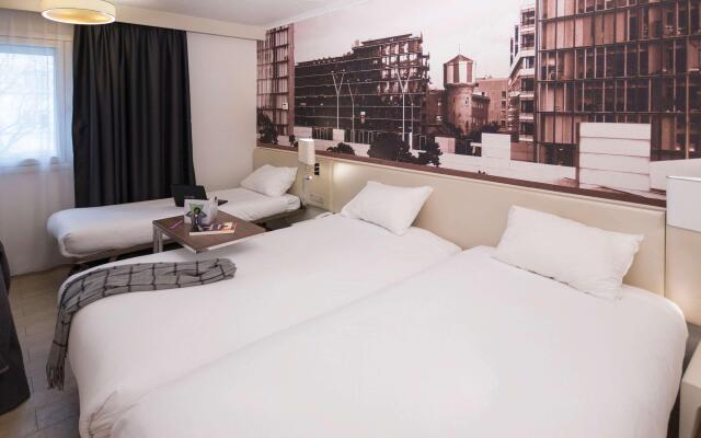 ibis Styles Paris Tolbiac Bibliotheque