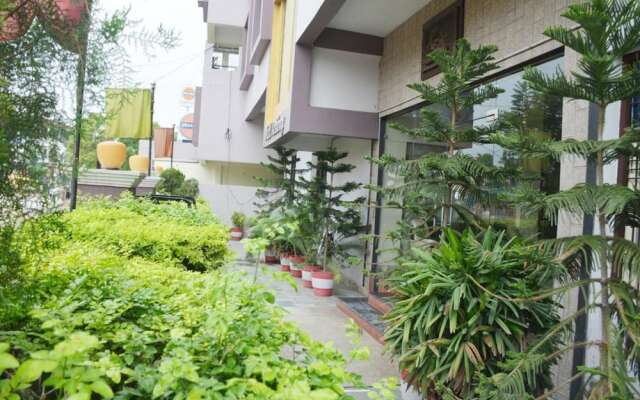 Hotel Nand Residency