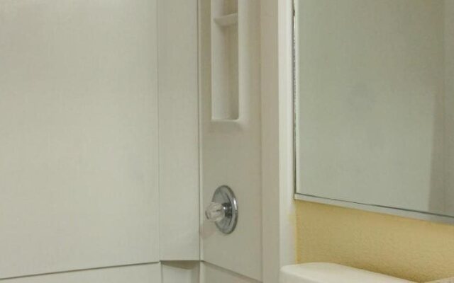 Schooner II Beach and Racquet Club