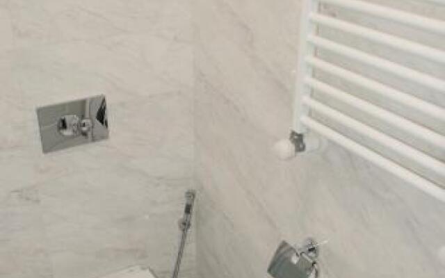 OC Apartments Metekhi