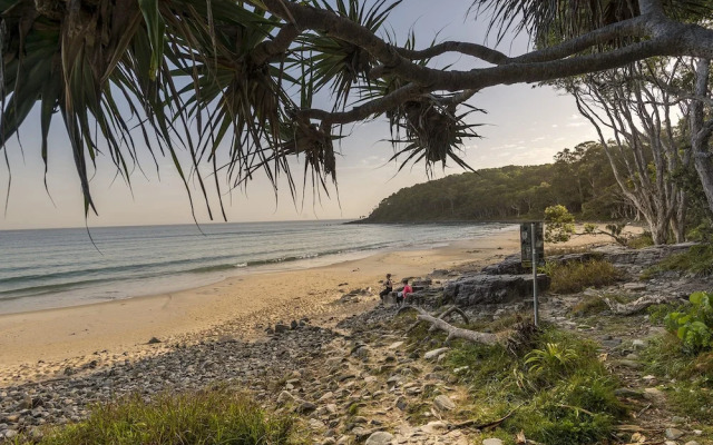 Footsteps to the Heart of Noosa and a View!