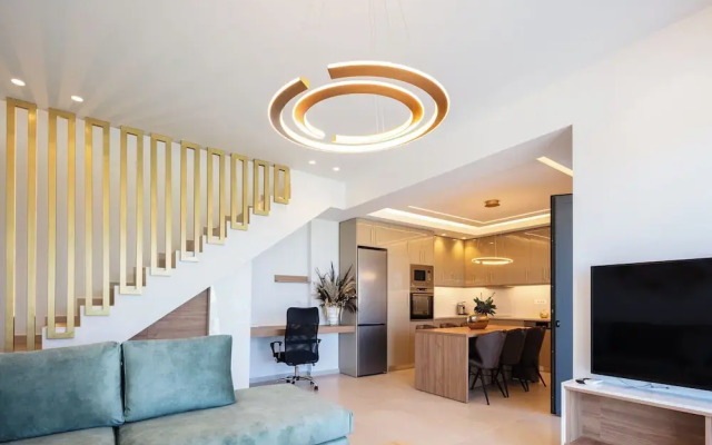 Four Horizons Luxury Villas