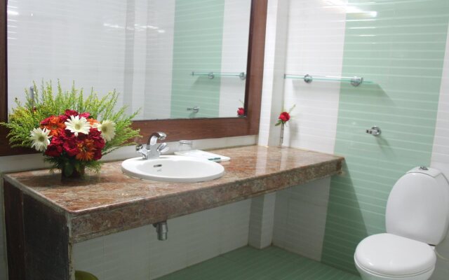 Hotel Vijoya International