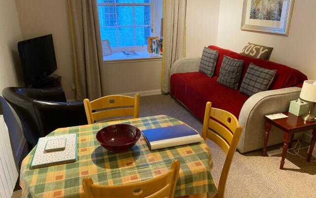 Cosy Central Apartment in Historic Dunkeld