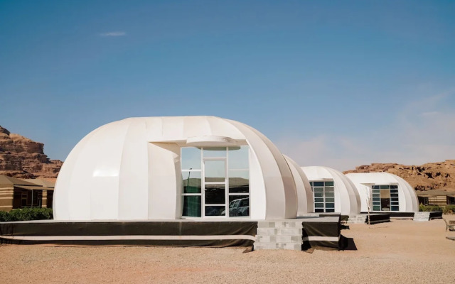 Rum Oasis Luxury Camp