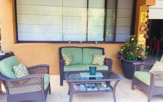 Latinos Luxury Suites