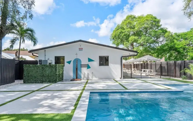 Miami Stay With Pool Luxury