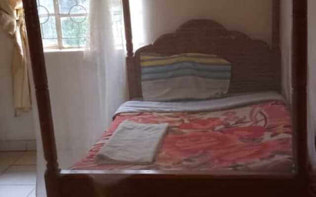 Chariot County Hotel