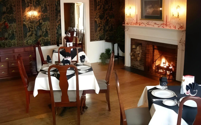 Adair Country Inn and Restaurant