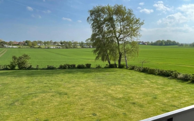 Ostseenest - Sonnige Ferienwohnung mit Ostseeblick