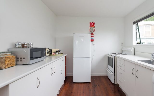 Lakeside City Apartments - Penthouse