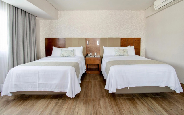 Plaza Diana Hotel