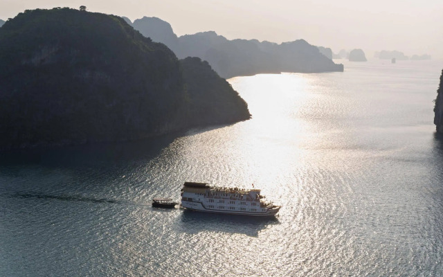 Halong Paloma Cruise