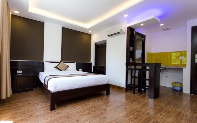 Blue Ocean Beachside Hotel Danang