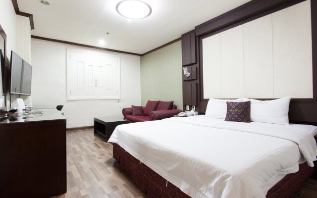 NS Hotel