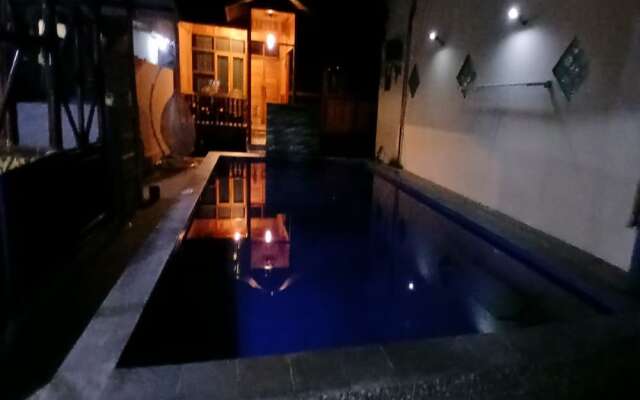 OYO 93861 Adinda Guest House Syariah