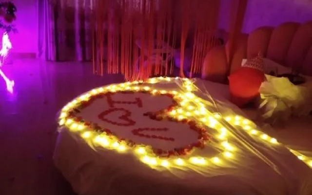 Jinhuang Theme Hotel
