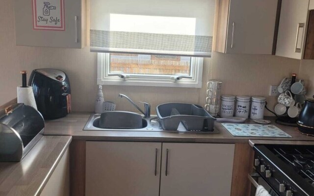Impeccable 2-bed Apartment in Tattershall Lakes