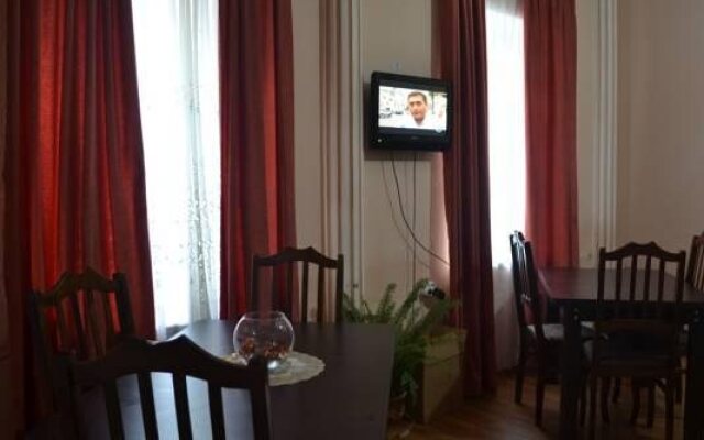 Голден Таун