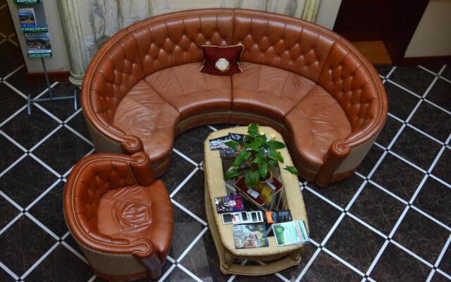 Atrium Hotel