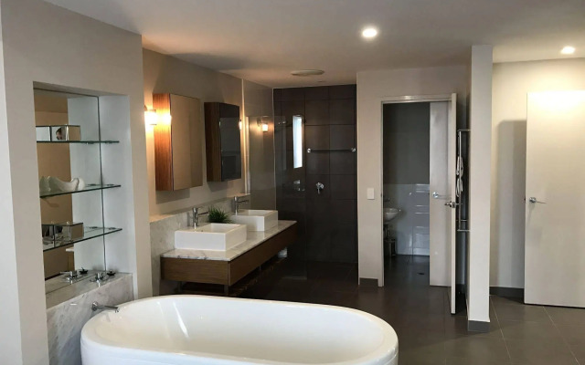 Whitsunday Reflections Apartments