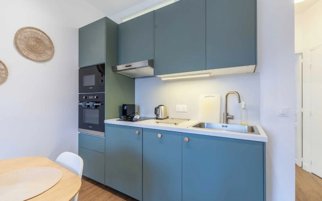 Apartment 4 People w/ Balcony 500m From the Beach