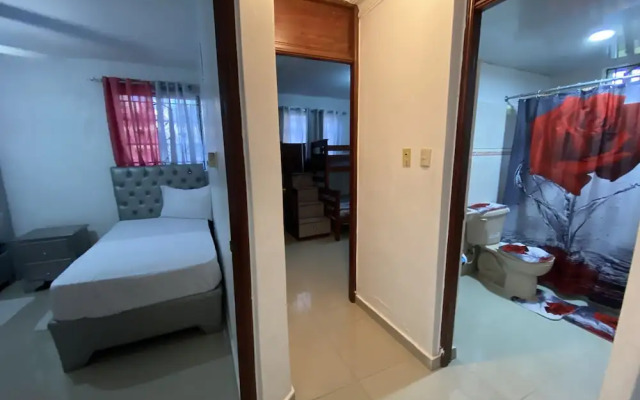 Spacious 3-bedroom Apartment in Santo Domingo!