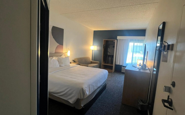 Spark by Hilton Green Bay