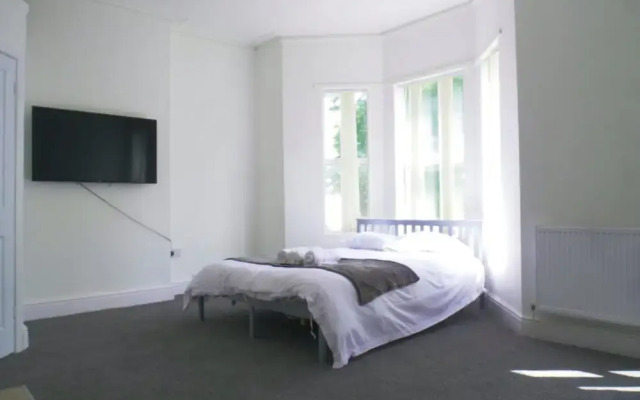 Cosy & Modern 1 Bed Studio