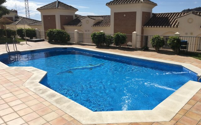 Modern 2 Bedroom Holiday Home