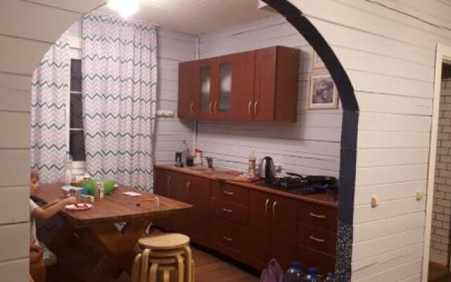 Guest House Dom S Bilyardom