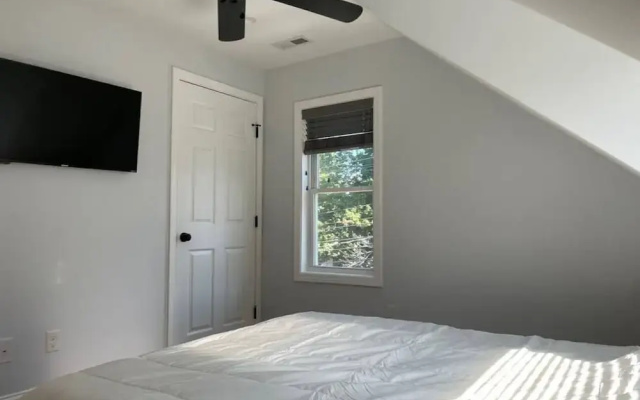 Queen Bed - Boston - RM 3