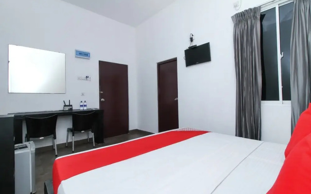 OYO 365 Kingsgate Transit Hotel