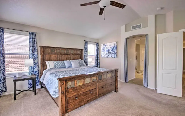 Boat Dock & Pool: Lakefront Glendale Getaway!