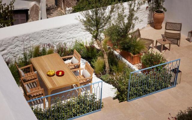 Orloff Legacy Suites Hydra