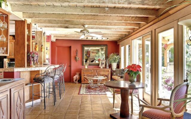 Ellen's Paradise Retreat