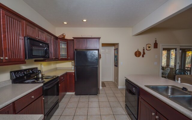 By the Lake 5 Bedroom House