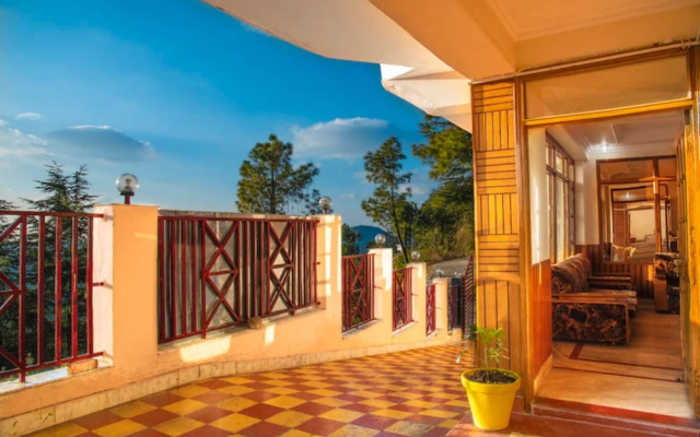 Goroomgo The Captain  B And B Shimla