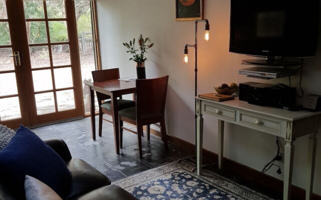 Redwood Studio - Adults Only