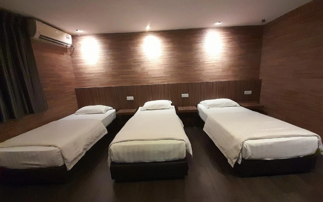 Talents Motor Park Hotel