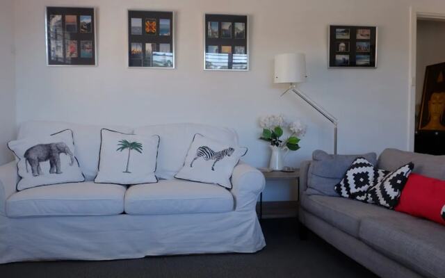 Cosy Home Near Bondi Junction And Beach