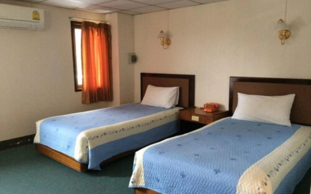 Lukmuang 2 Hotel