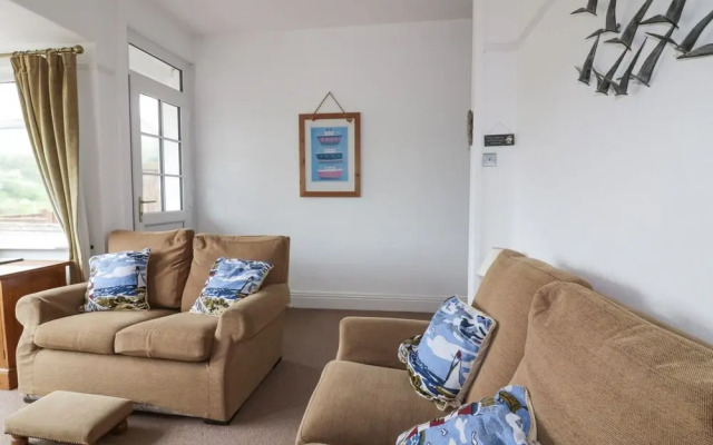 Lowena Cottage
