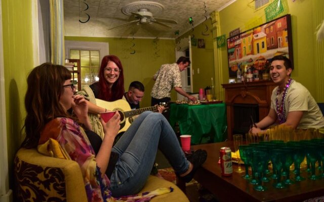 Madame Isabelle's House In New Orleans - Hostel