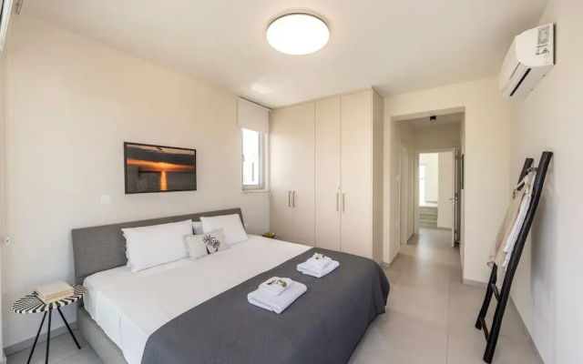 Protaras Leomi Seaview Villa