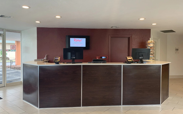 Red Roof Inn Tucson Downtown – University