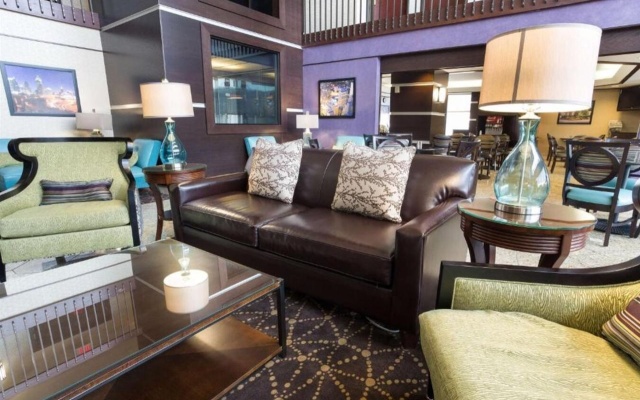 Drury Inn & Suites Atlanta Airport