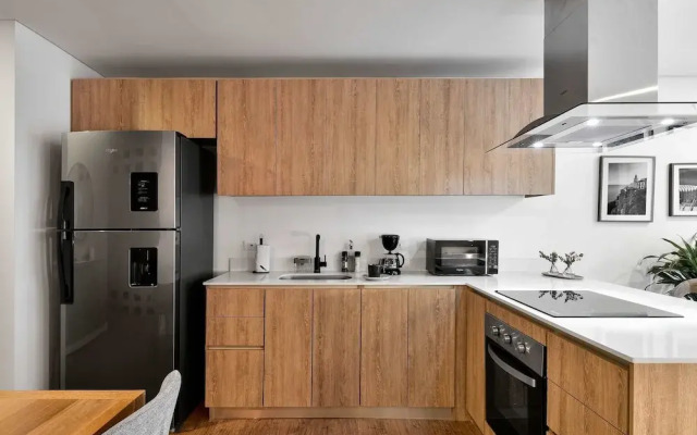 w Prestigious 1BR w Balcony in Usaquen