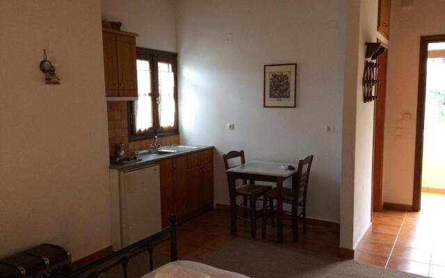 Alexandraki Rooms